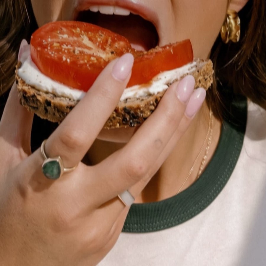 Cream cheese & tomato